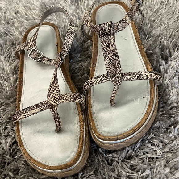 Donald J Pliner Cleo Snake Print Sandals - Picture 2 of 12